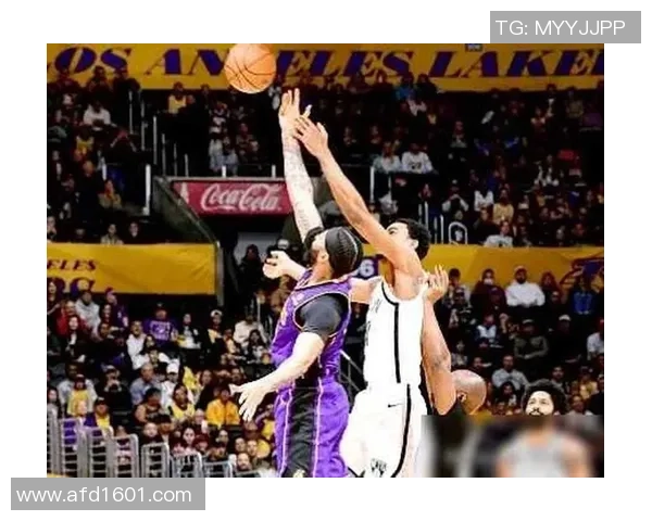 11月7日篮网对湖人精彩对决在线直播全程回放与赛后分析 11月7日篮网对湖人精彩对决在线直播全程回放与赛后分析