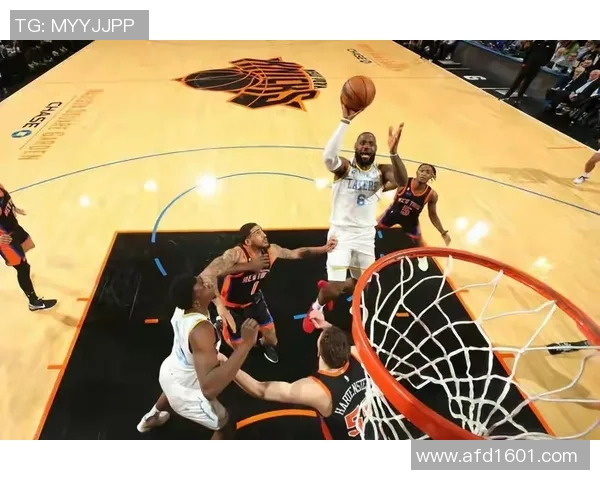 22日尼克斯与湖人精彩对决全场回放分析与精彩瞬间回顾